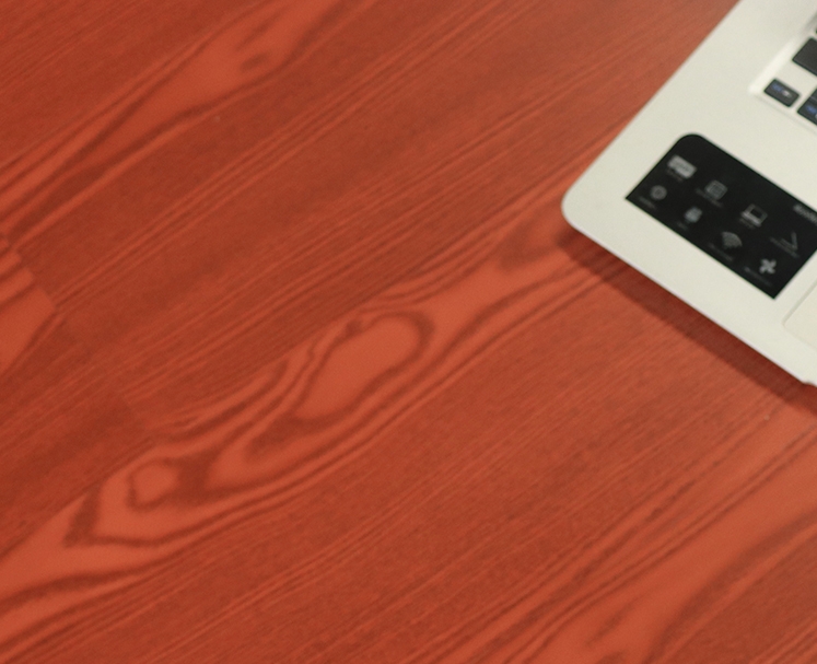 石晶地板和實(shí)木地板有什么區(qū)別？